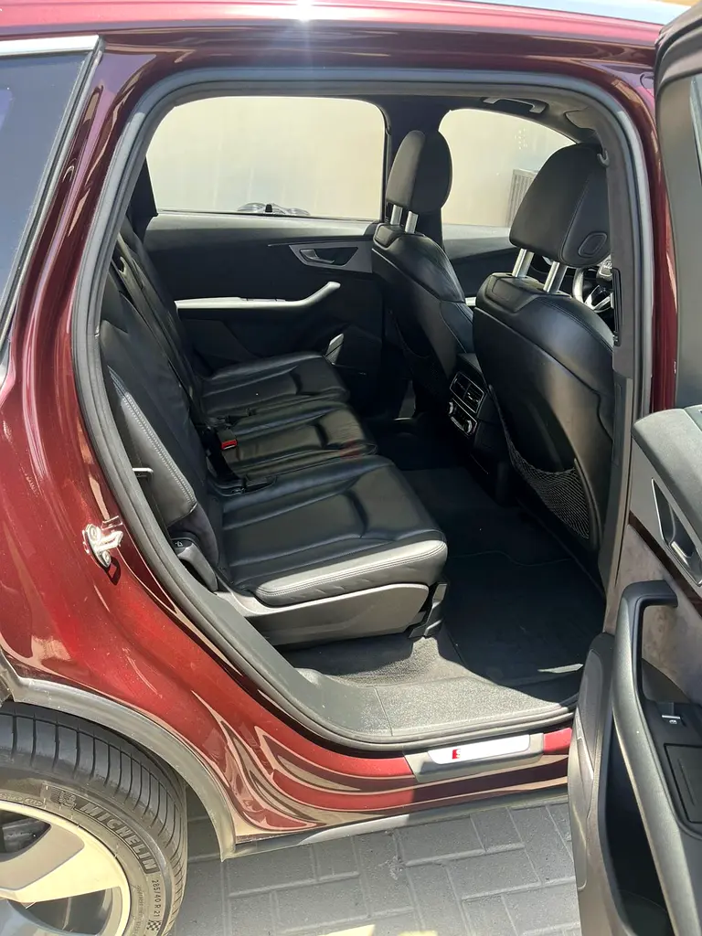 Audi Q7 45 TFSI Quattro 2016 | GCC Specs | Well Maintained - Image 8