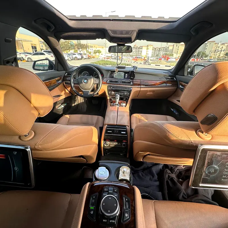 BMW 7-Series 730li Exclusive 2015 GCC Specs - Image 10