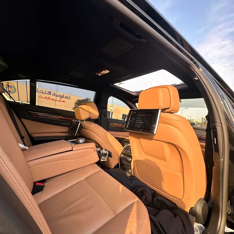 BMW 7-Series 730li Exclusive 2015 GCC Specs - Image 14