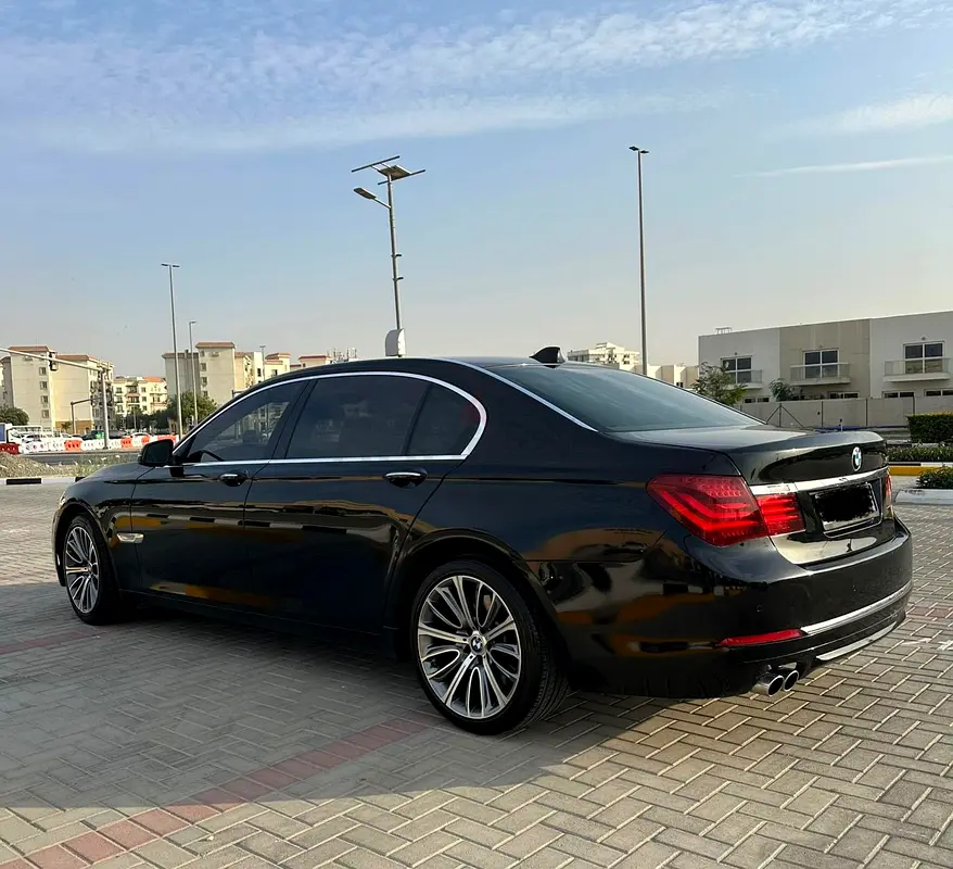 BMW 7-Series 730li Exclusive 2015 GCC Specs - Image 5