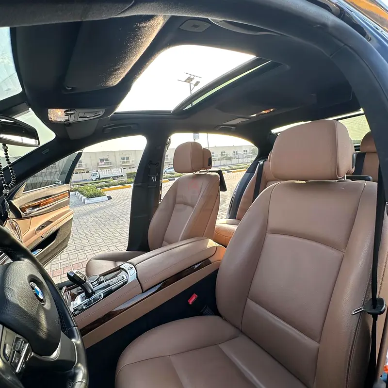BMW 7-Series 730li Exclusive 2015 GCC Specs - Image 8