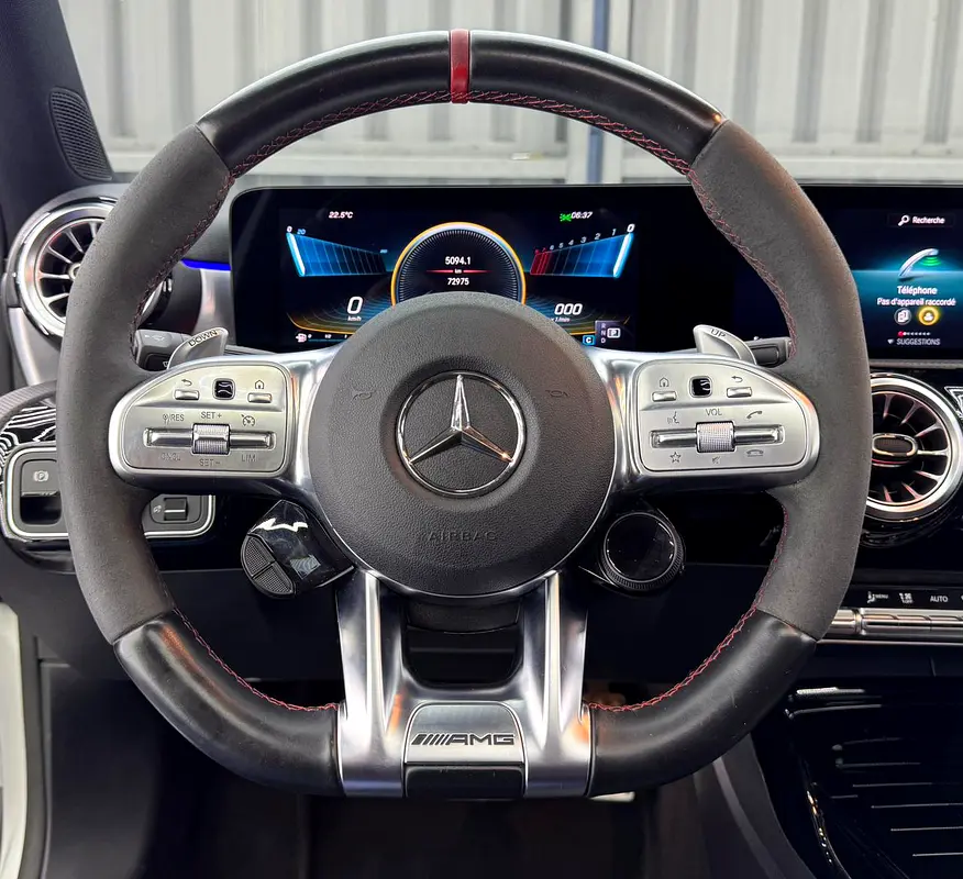 2022 Mercedes-Benz A 35 AMG 4MATIC | GCC Specs | Excellent | Full Service History - Image 13