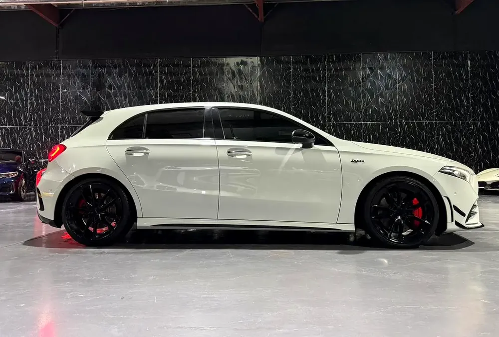 2022 Mercedes-Benz A 35 AMG 4MATIC | GCC Specs | Excellent | Full Service History - Image 6