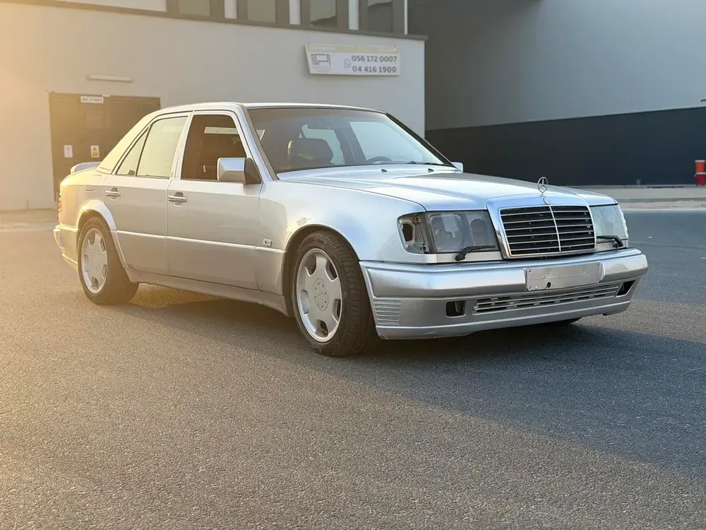 RARE! - W124 E500 - LORINSER - JAPANESE SPECS - RECARO SEATS - Image 4