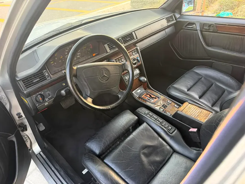 RARE! - W124 E500 - LORINSER - JAPANESE SPECS - RECARO SEATS - Image 5