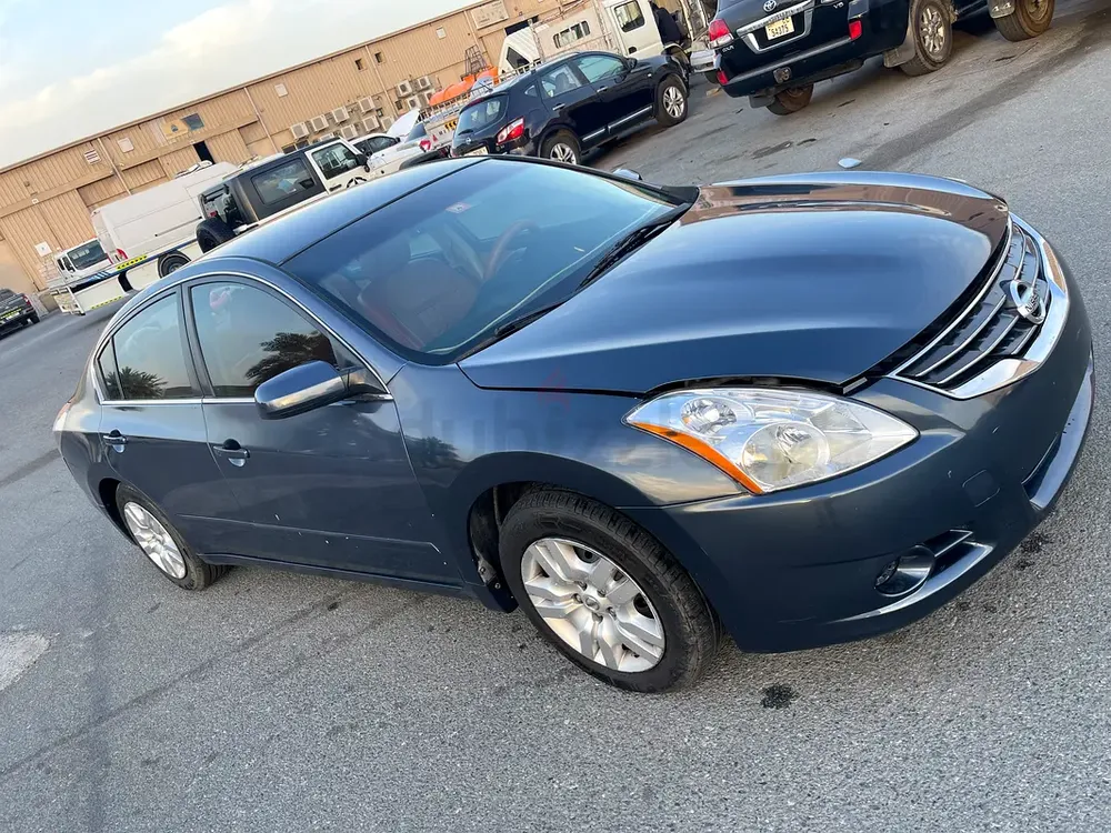Nissan Altima 2012 GCC Specs - Reliable and Affordable - Image 9