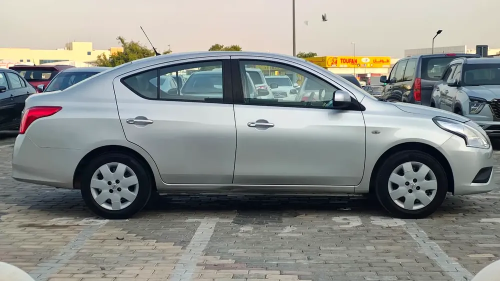 Nissan Sunny SE 2023, GCC Specs - Like New! - Image 10