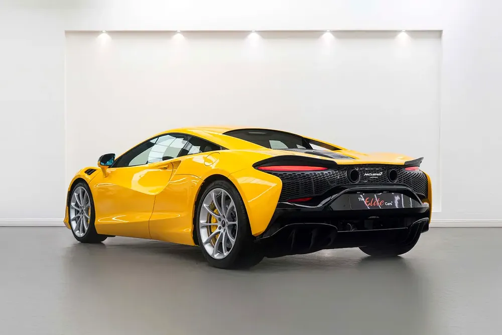 2024 MCLAREN ARTURA / GCC / WARRANTY & SERVICE CONTRACT - Image 4