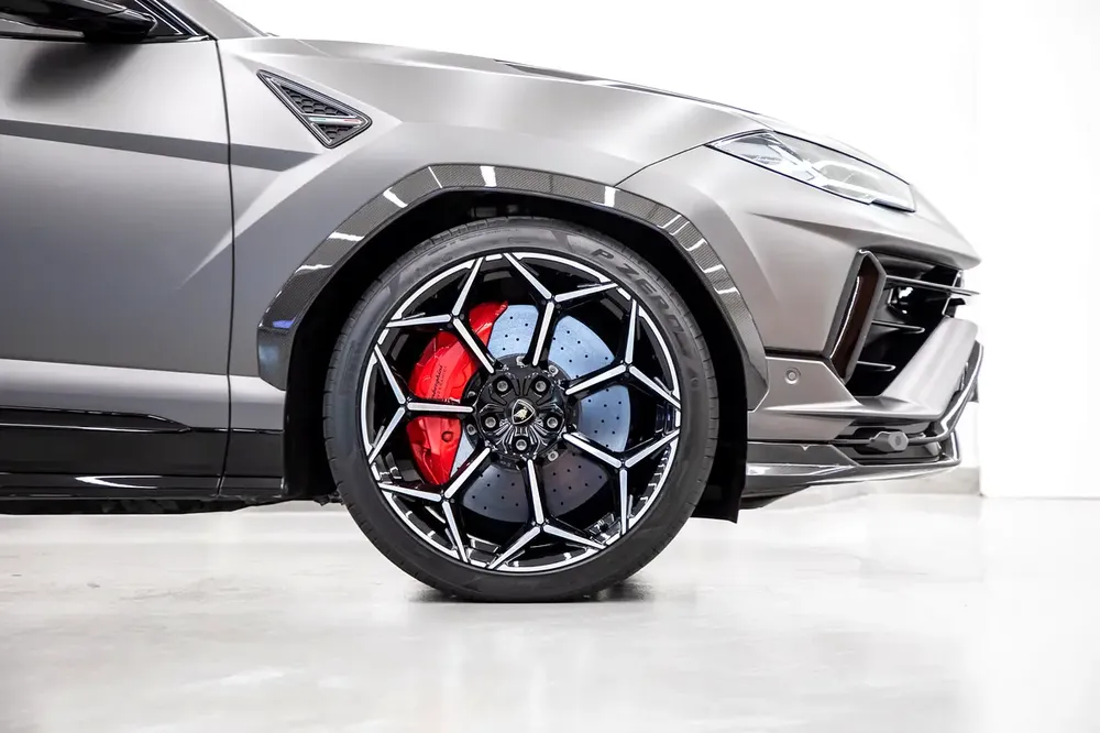 2023 LAMBORGHINI URUS PERFORMANTE | GCC | WITH WARRANTY AND SERVICE CONTRACT - Image 14