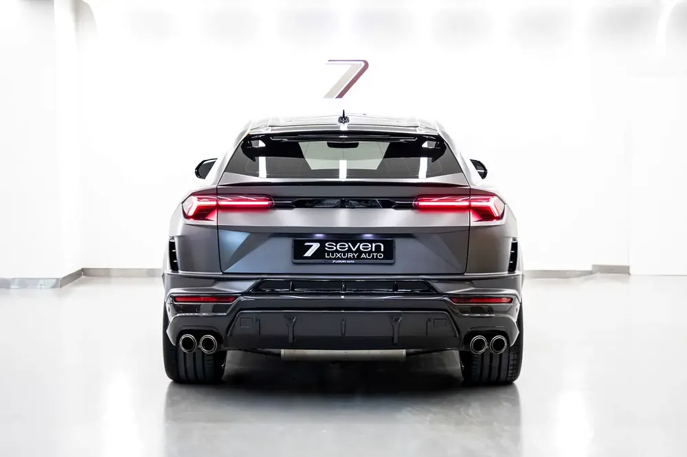 2023 LAMBORGHINI URUS PERFORMANTE | GCC | WITH WARRANTY AND SERVICE CONTRACT - Image 6