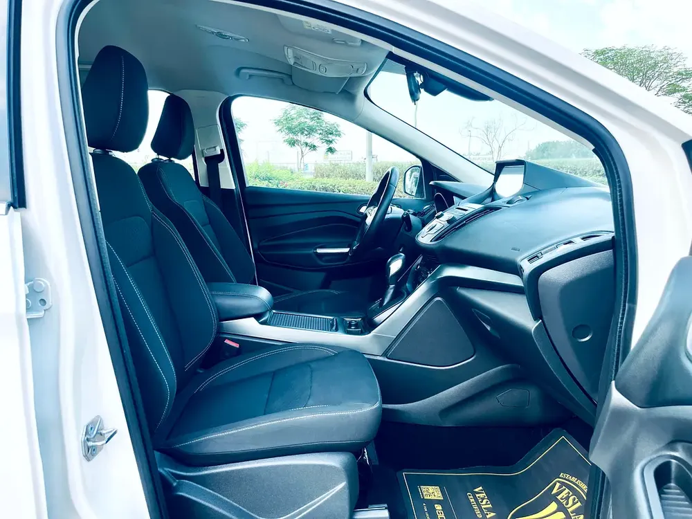 UNLIMITED MILEAGE WARRANTY /NAVIGATION + CAMERA + KEYLESS START + CRUISE CONTROL / IN HOUSE FINANCE - Image 17