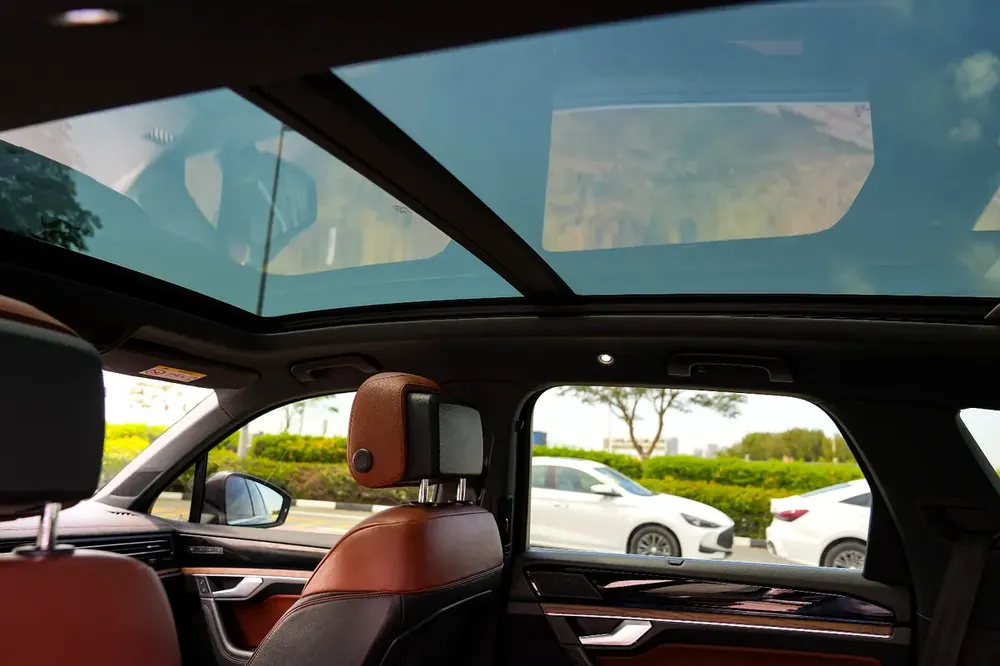 VOLKSWAGEN TOUAREG 2020!! GCC SPECS!! FULL SERVICE HISTORY FROM AL NABOODA - Image 12
