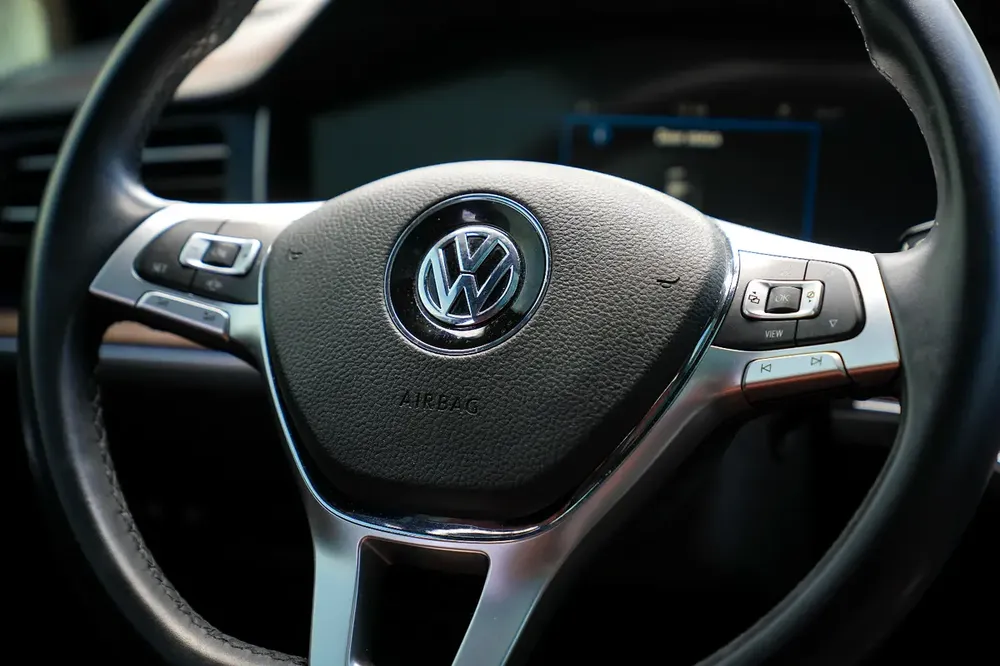 VOLKSWAGEN TOUAREG 2020!! GCC SPECS!! FULL SERVICE HISTORY FROM AL NABOODA - Image 9