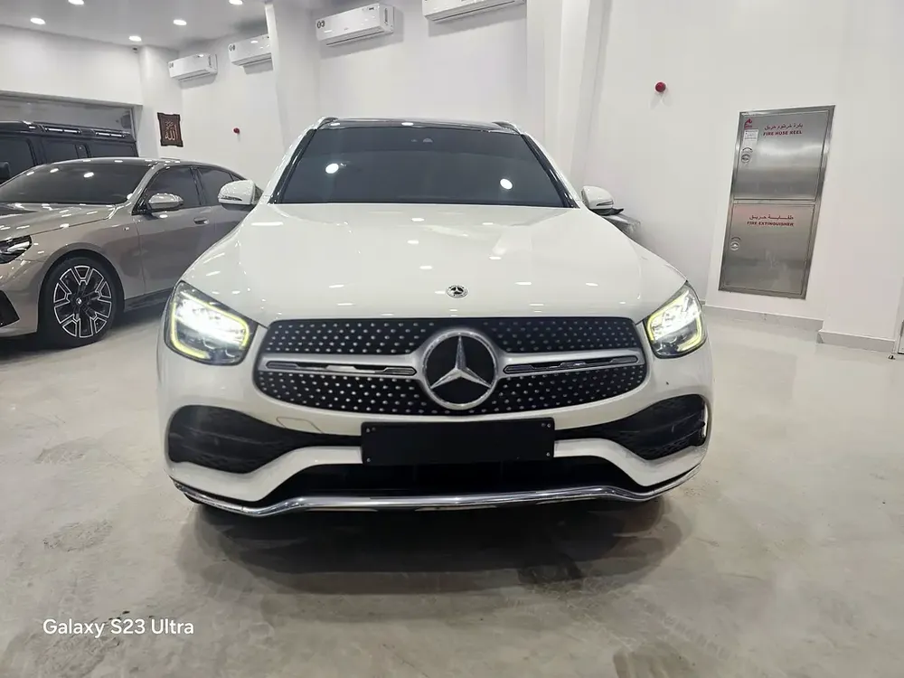 Mercedes-Benz GLC 200 AMG 2021 - GCC Specs - Excellent Condition - Image 13