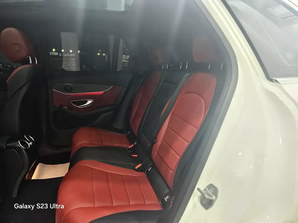 Mercedes-Benz GLC 200 AMG 2021 - GCC Specs - Excellent Condition - Image 18