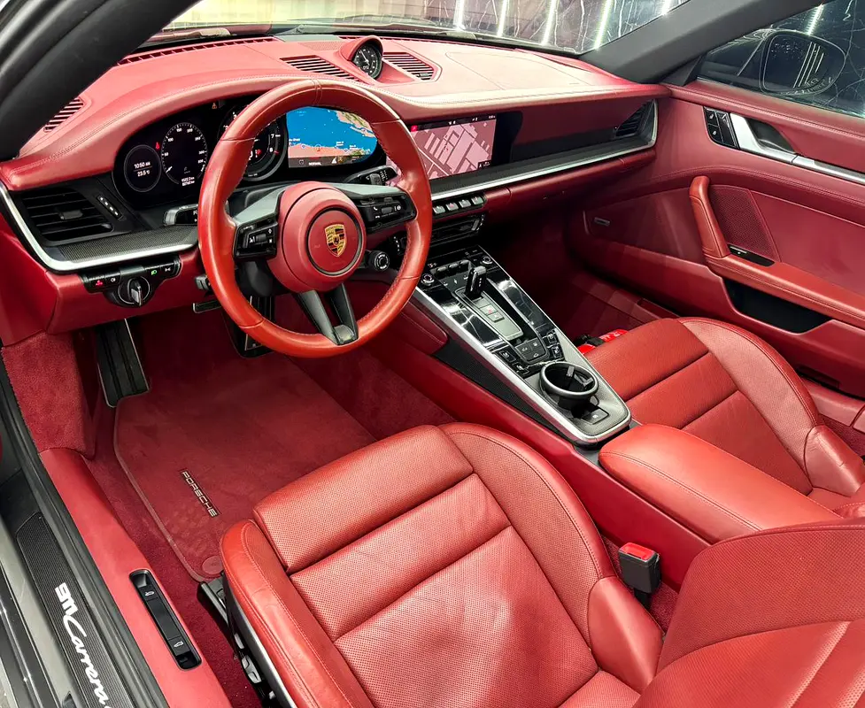 Porsche 911 Carrera 4S 2020 GCC specs for 399,000.00 AED - Image 11
