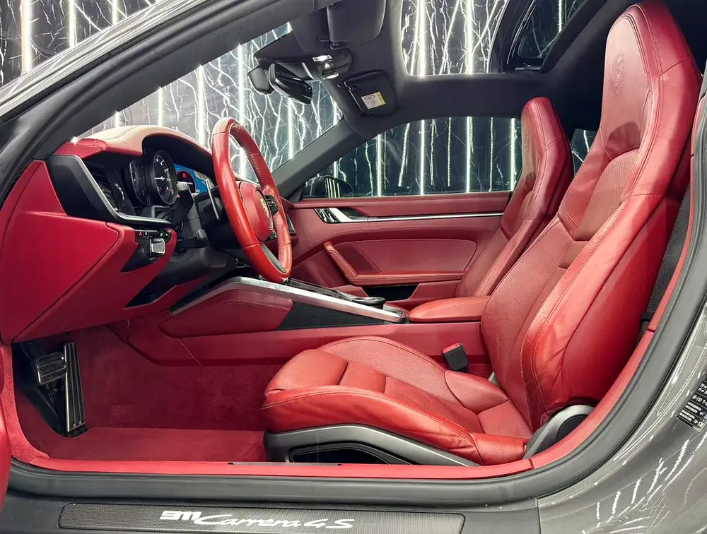 Porsche 911 Carrera 4S 2020 GCC specs for 399,000.00 AED - Image 12