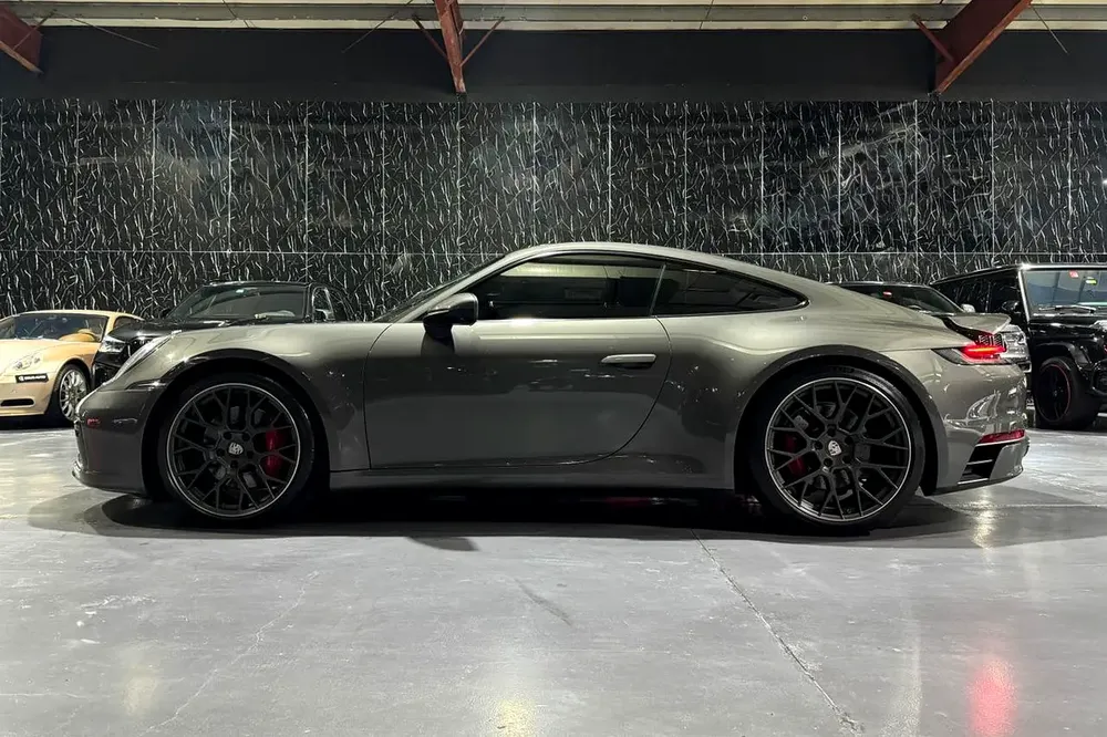 Porsche 911 Carrera 4S 2020 GCC specs for 399,000.00 AED - Image 8