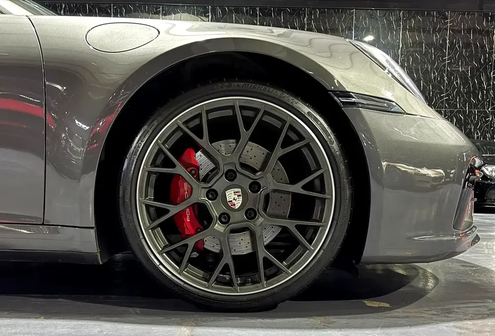 Porsche 911 Carrera 4S 2020 GCC specs for 399,000.00 AED - Image 9