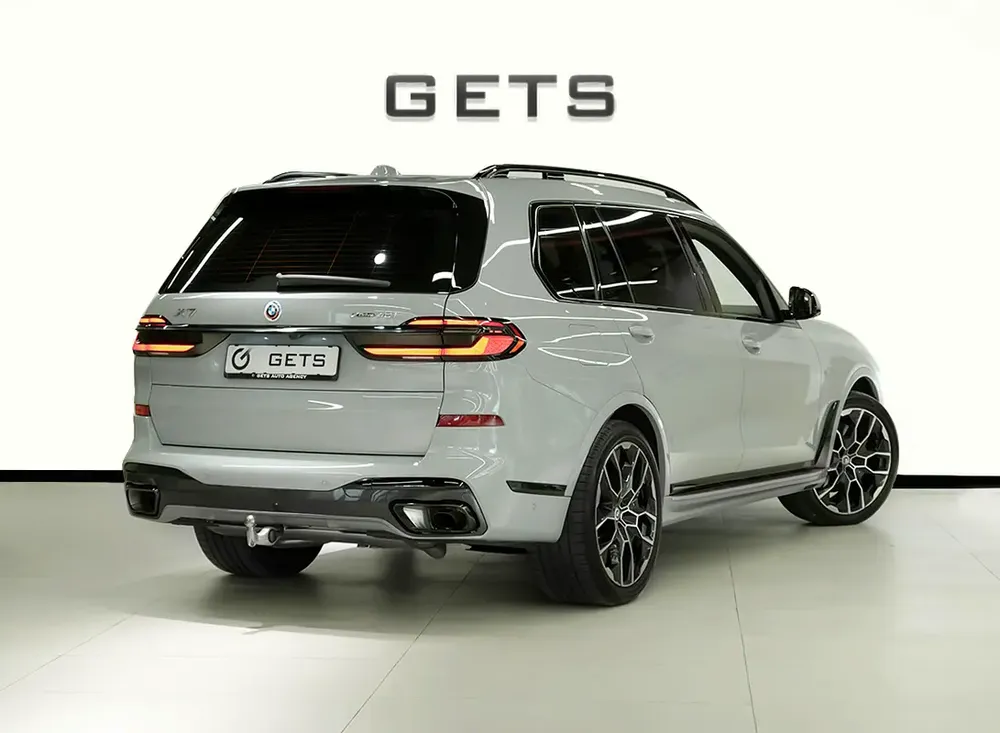 2023 I BMW X7 XDRIVE 40i I GCC I 5 YEARS WARRANTY AND SERVICE CONTRACT(AGMC) I - Image 7