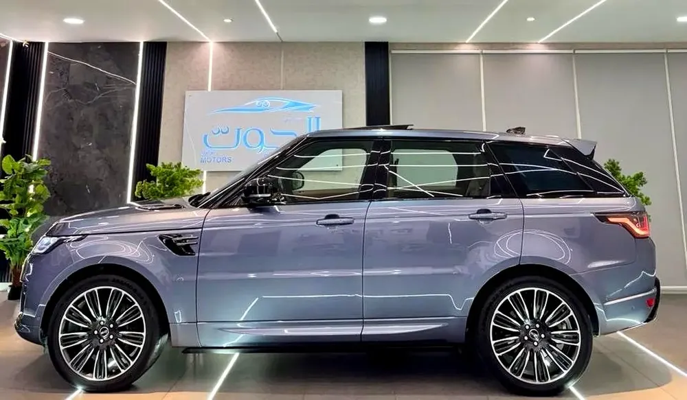 AUTOBIOGRAPHY RANGE ROVER SPORT || GCC II FULLY LOADED I| PANORAMIC I| SCREENS || NEW CONDITION || - Image 10