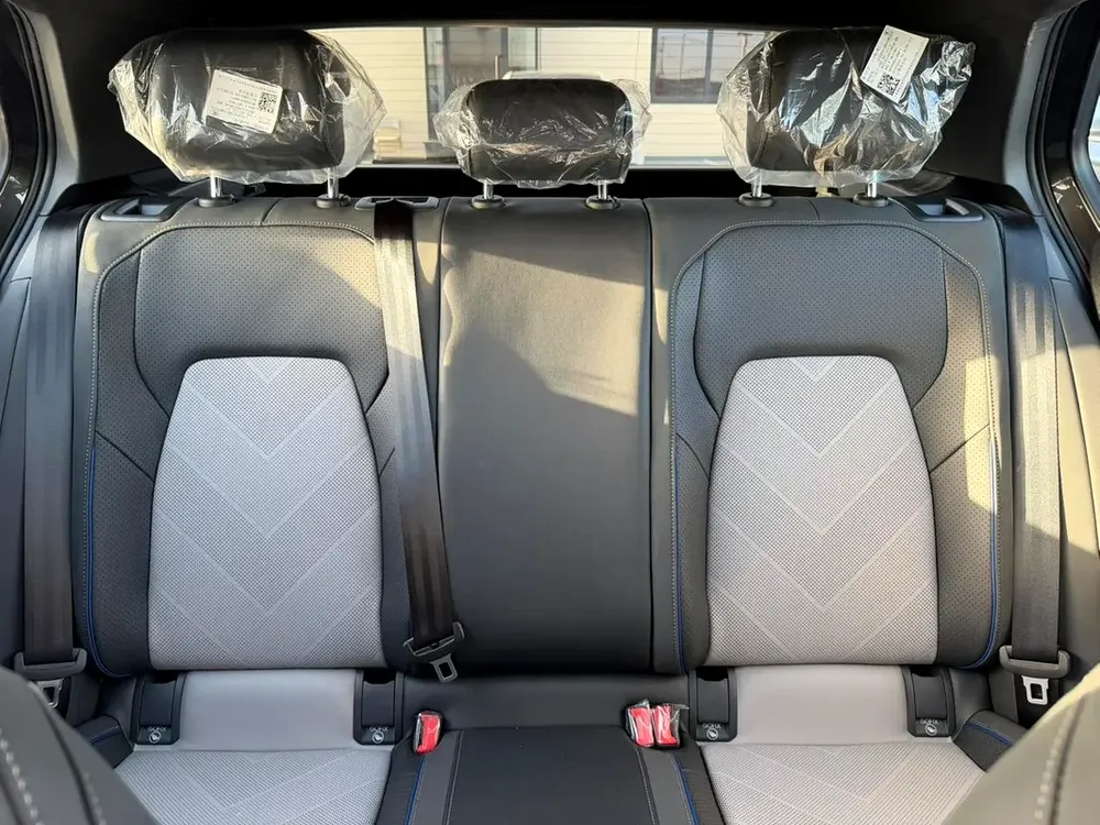 Volkswagen Troc R-line 300 TSI 1.5L Turbo petrol Export Price @ 87,500 AED - Image 12