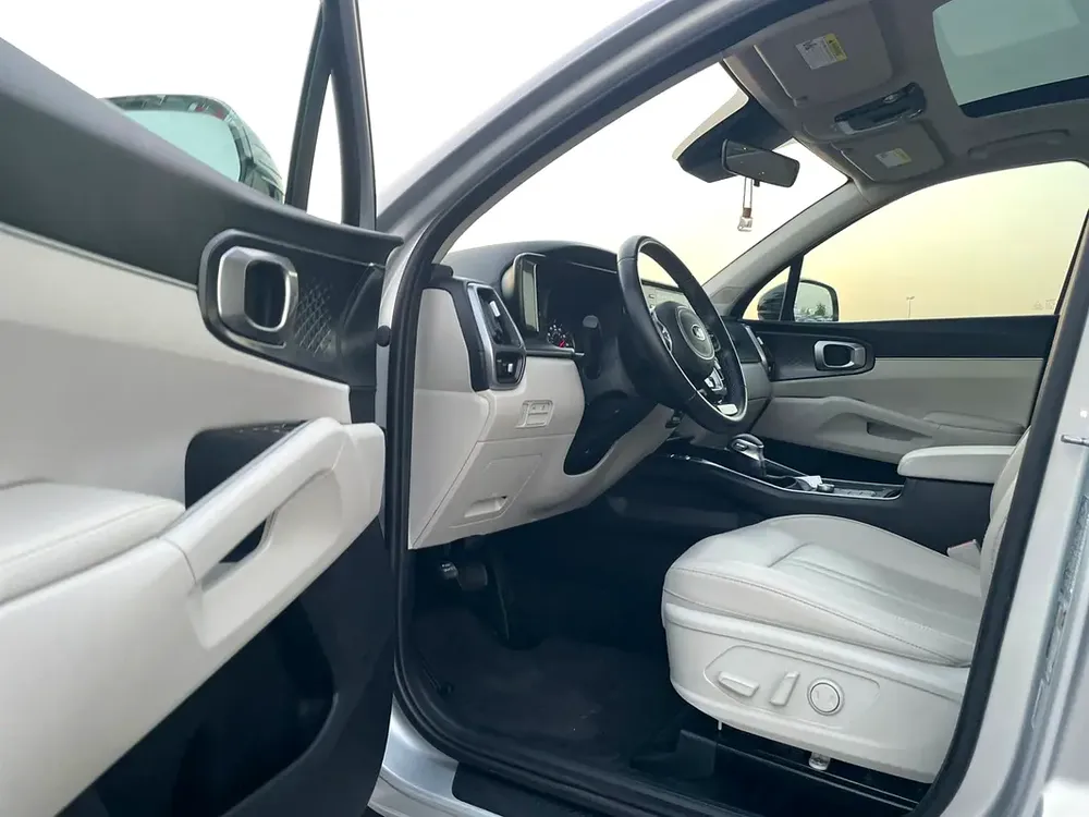 2021 Kia Sorento S Class – 2.5L – Full Option – Panoramic Roof – 7 Seater – Full Option - Image 17