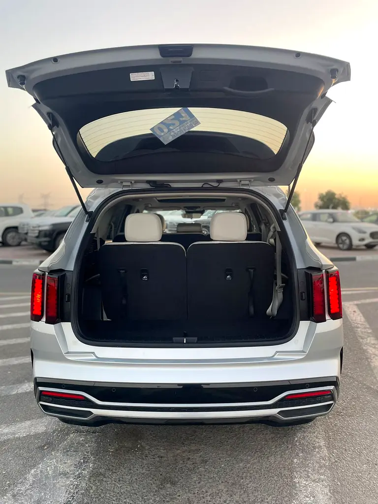 2021 Kia Sorento S Class – 2.5L – Full Option – Panoramic Roof – 7 Seater – Full Option - Image 9