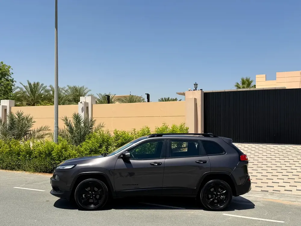 Jeep Cherokee 2017 GCC Specs - Image 13