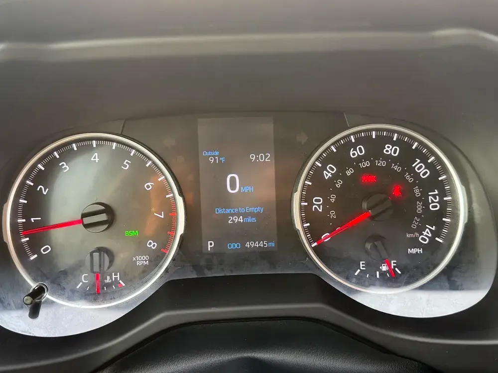 2021 Toyota RAV4 XLE - American Specs - Excellent Condition - Image 18