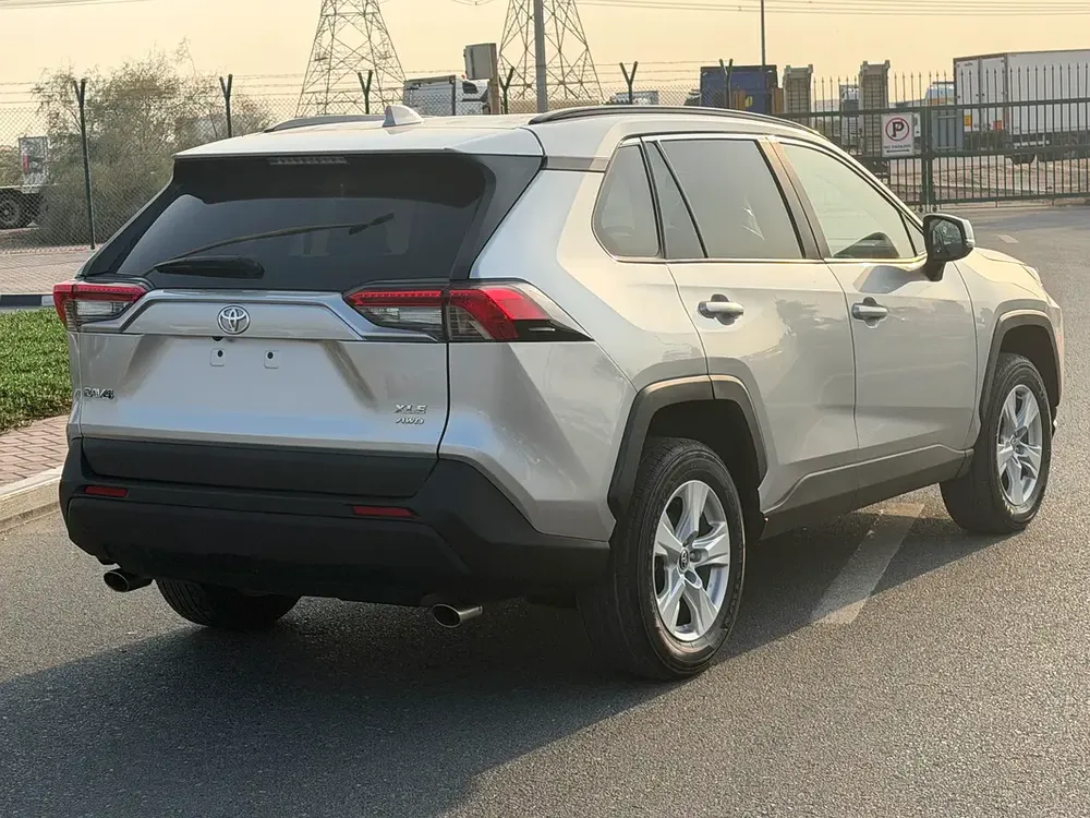 2021 Toyota RAV4 XLE - American Specs - Excellent Condition - Image 6