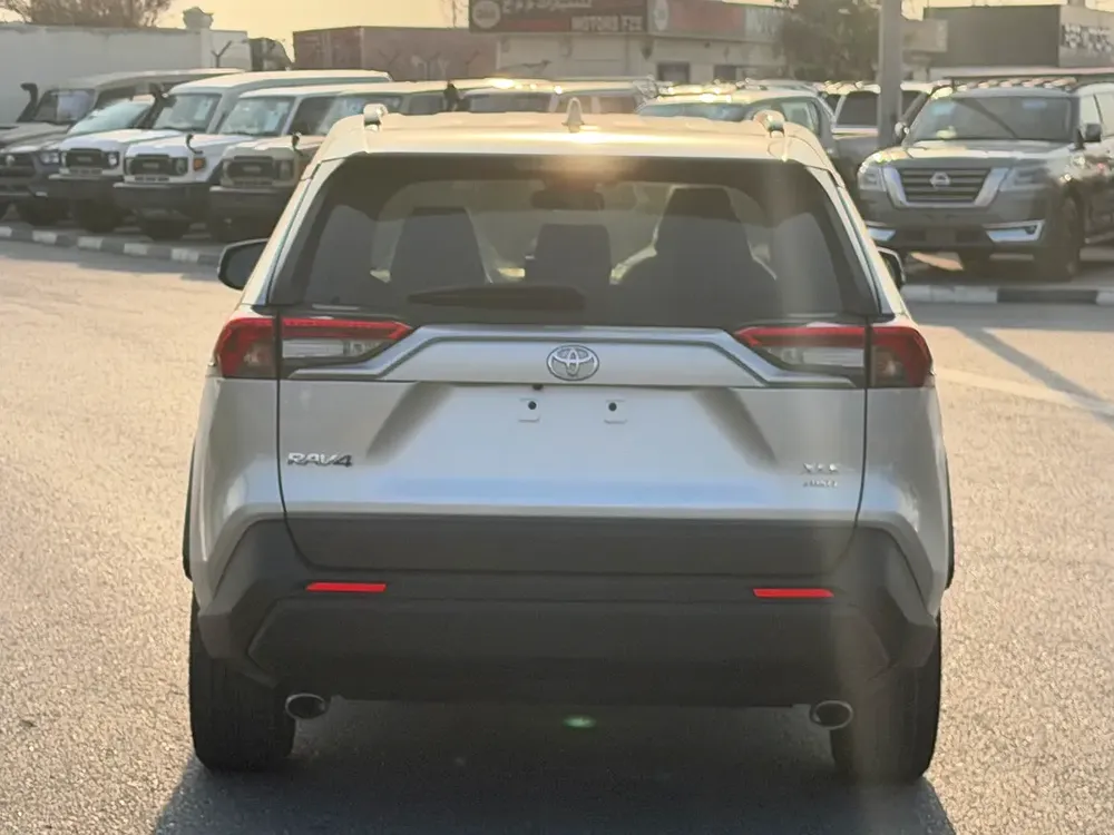 2021 Toyota RAV4 XLE - American Specs - Excellent Condition - Image 7
