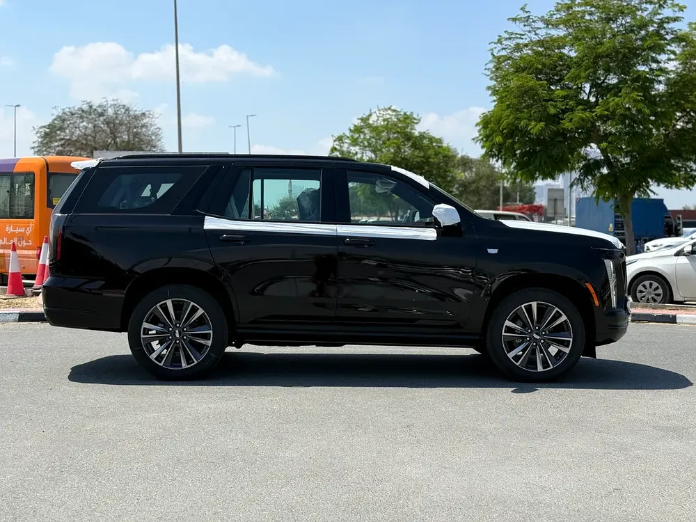 2025 Cadillac Escalade Sport - GCC Specs - Brand New! - Image 4