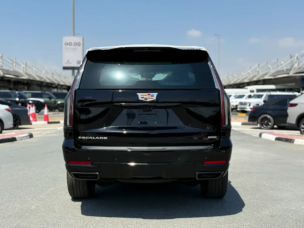 2025 Cadillac Escalade Sport - GCC Specs - Brand New! - Image 5