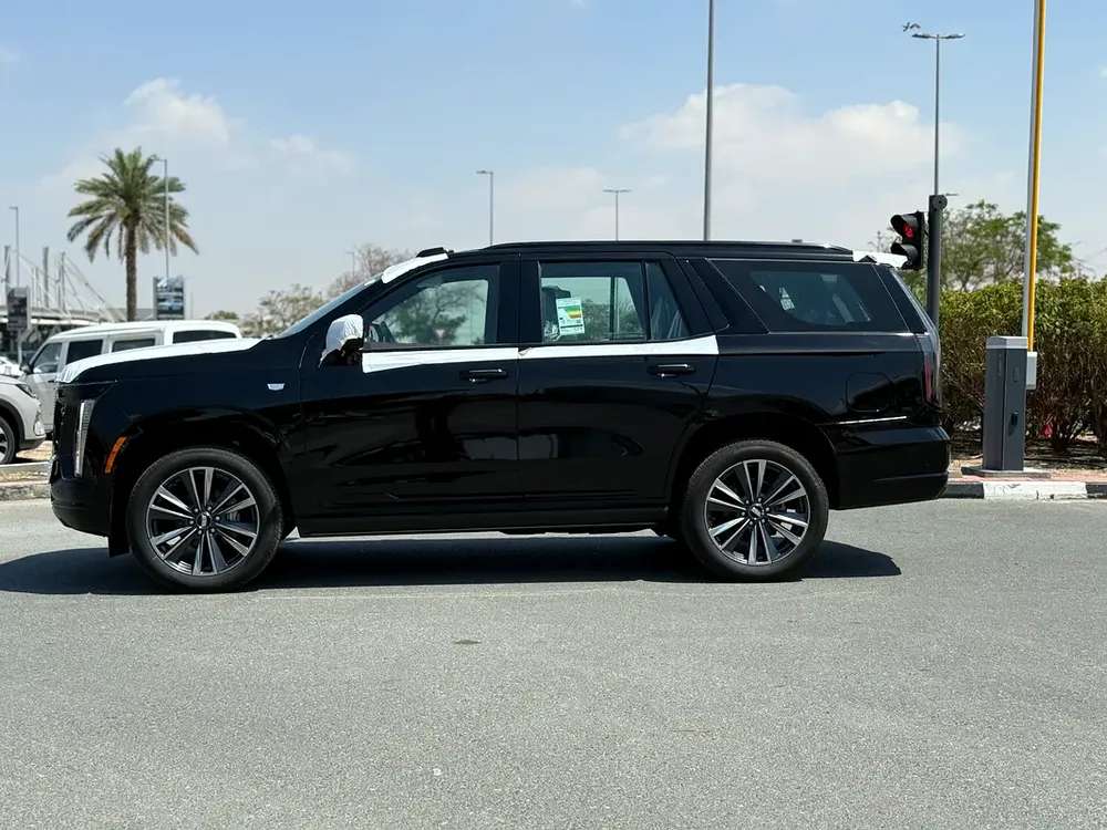 2025 Cadillac Escalade Sport - GCC Specs - Brand New! - Image 6