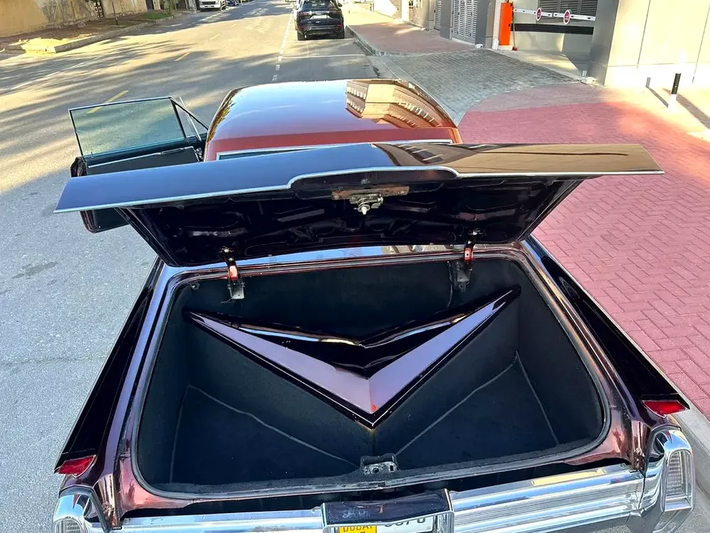 1966 Cadillac DeVille - Classic American Luxury - Image 4