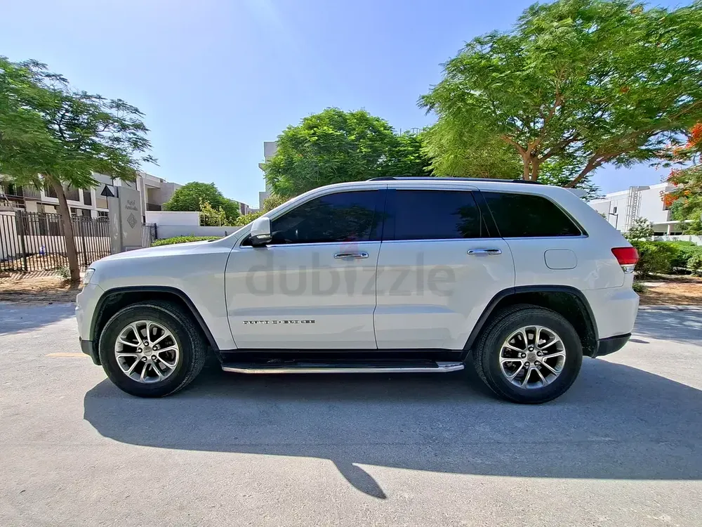 AED 2193/month | 2015 Jeep Grand Cherokee  | GCC Specs | Ref#472043 - Image 5