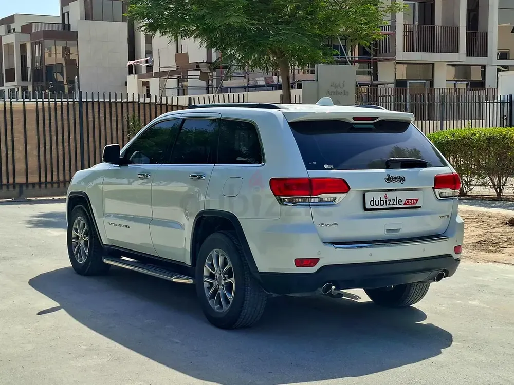 AED 2193/month | 2015 Jeep Grand Cherokee  | GCC Specs | Ref#472043 - Image 8