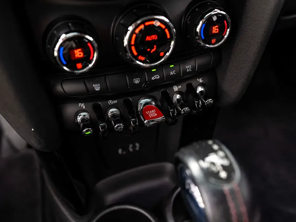 0% DOWN PAYMENT! | S JCW Kit | 10-DAY HOLD | ALL-IN | WARRANTY - Image 12