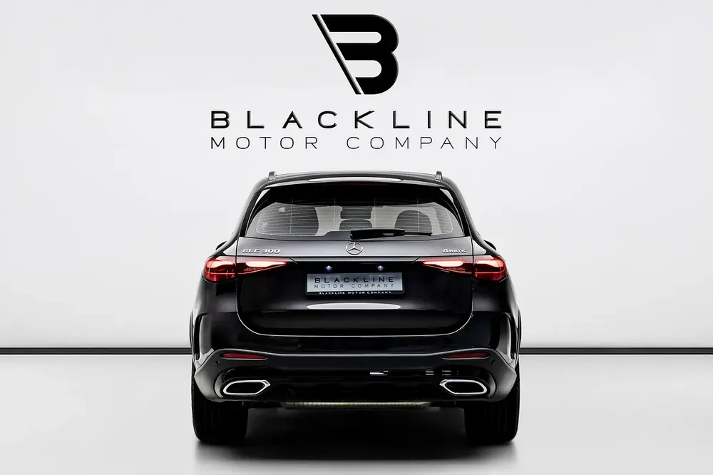 2024 Mercedes GLC 300 4Matic, August 2029 Mercedes Warranty + Service Contract, Low KMs, GCC - Image 4