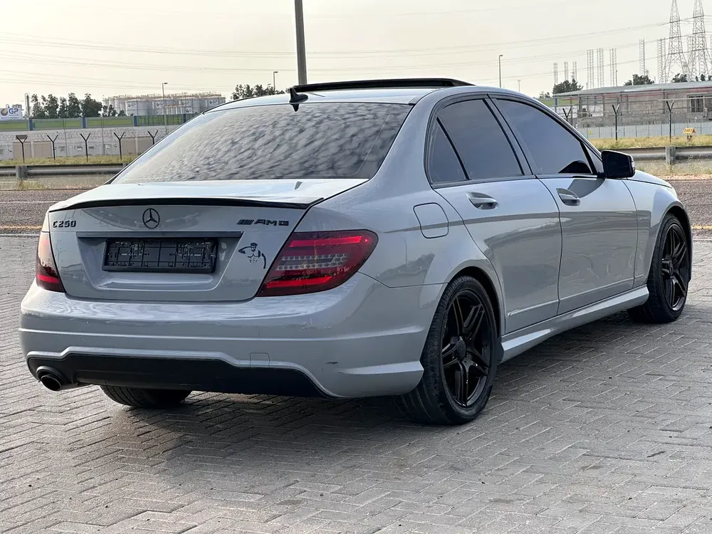 Mercedes C250 2014 imported AMG kit full option super clean car - Image 4