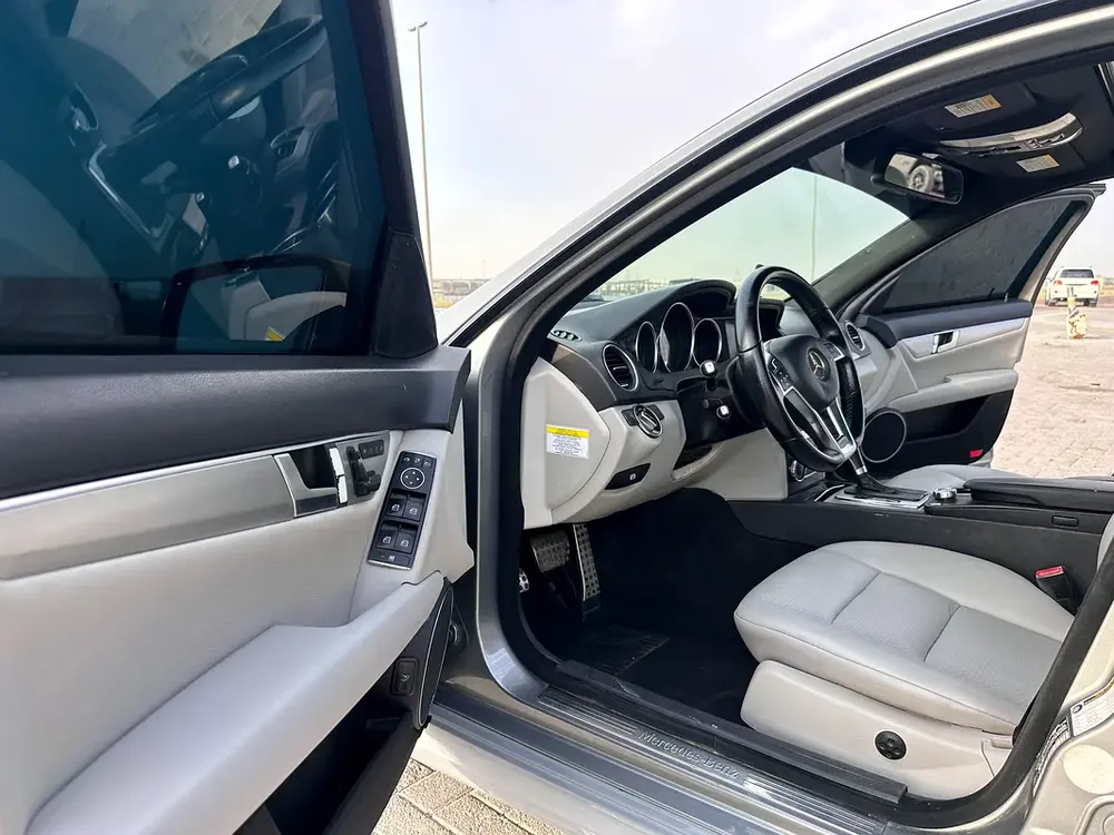 Mercedes C250 2014 imported AMG kit full option super clean car - Image 9