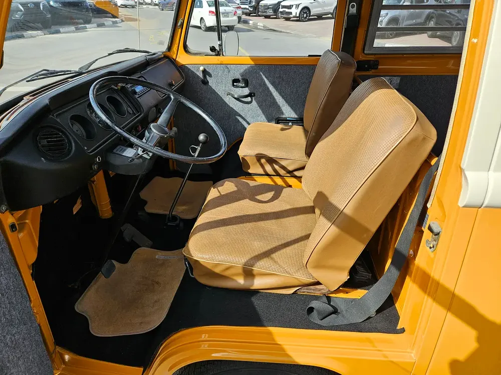 VOLKSWAGEN TYPE 2 1.8 JAPAN IMPORTED - Image 10