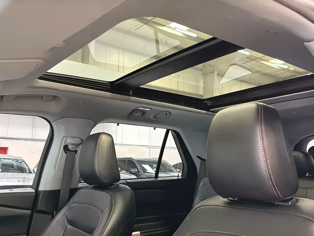 1,428 AED / Month | 0% DP AVAIL | HYBRID EXPLORER LIMITED 4WD 3.3 | - Image 12