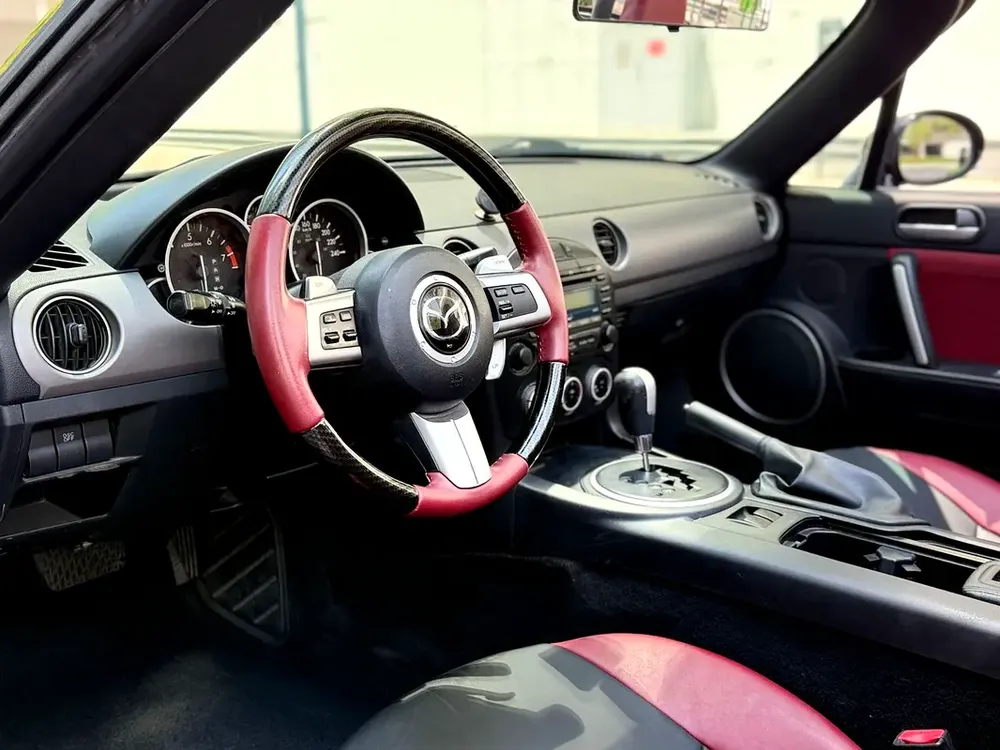 2009 Mazda MX-5 Miata  Hardtop Convertible GCC - Image 14