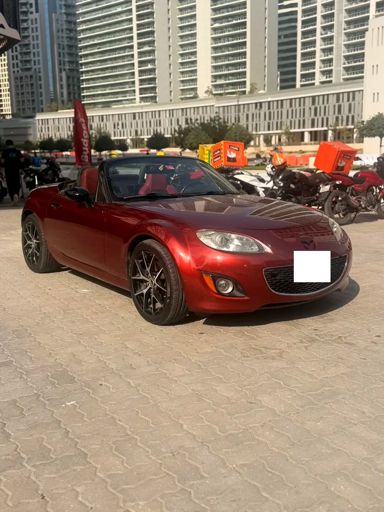 2009 Mazda MX-5 Miata  Hardtop Convertible GCC - Image 4