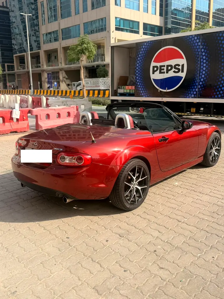 2009 Mazda MX-5 Miata  Hardtop Convertible GCC - Image 7