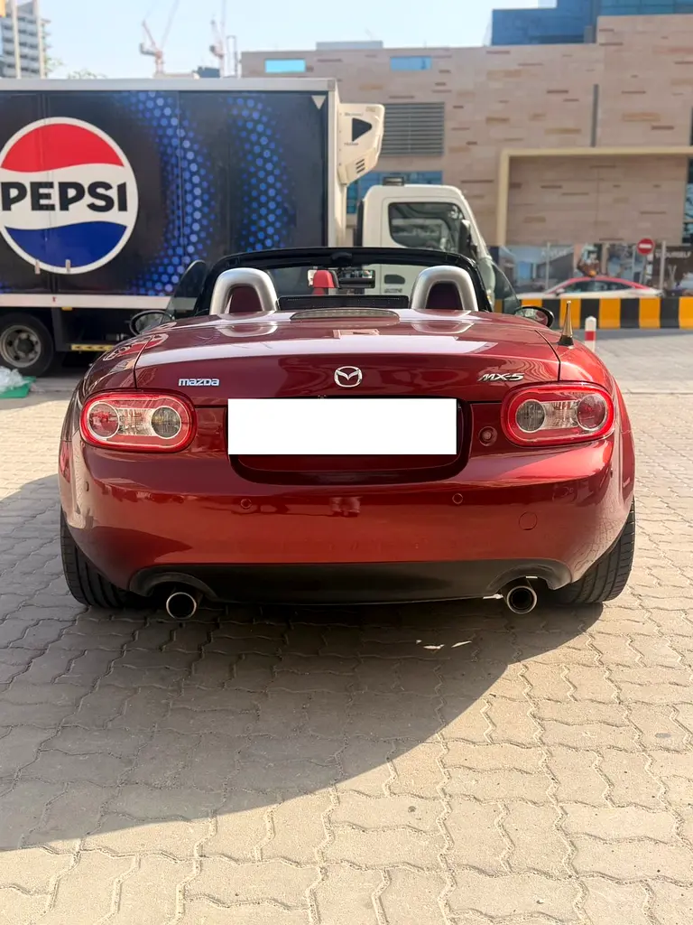 2009 Mazda MX-5 Miata  Hardtop Convertible GCC - Image 9