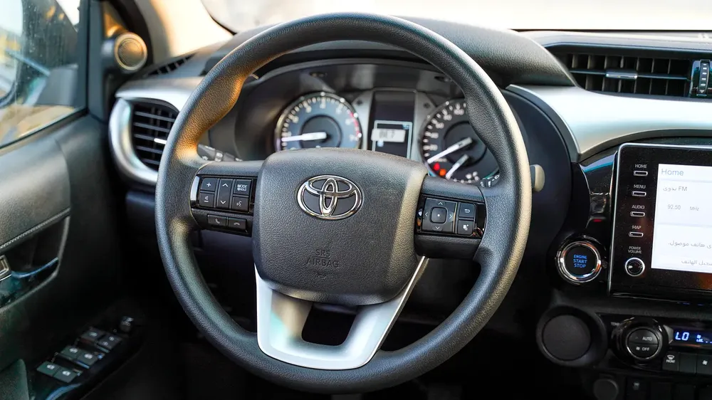 Toyota Hilux Double Cab 2.7L PETROL  4x2 Manual Transmission - Image 14