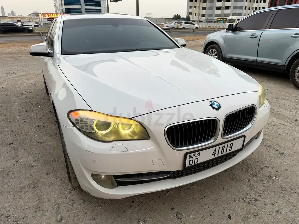 BMW 5-Series 530i Luxury Line 2013 | GCC Specs | Pristine Condition - Image 5